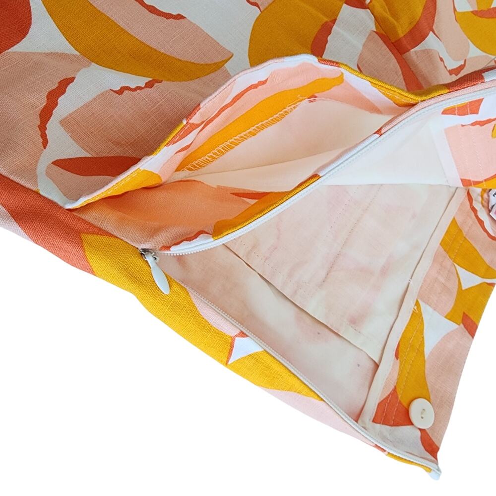 Kate Spade Peaches Print Orange and White Fruit Print Shorts Size 26 / 2 / XS - Picture 6 of 7